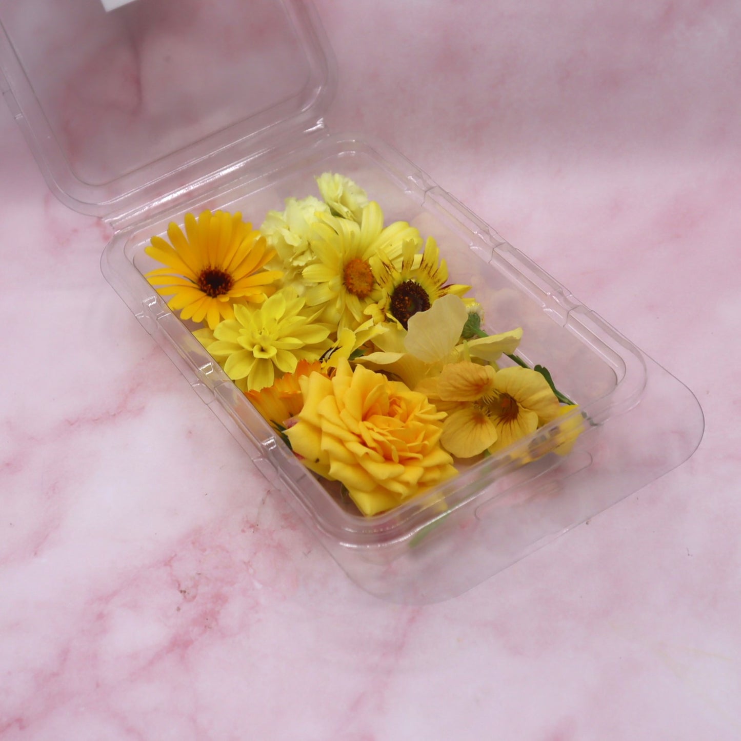 Vrolijke Mix. Eetbare bloemen. Oranje en geel. Edible Flowers. Floral Delight.