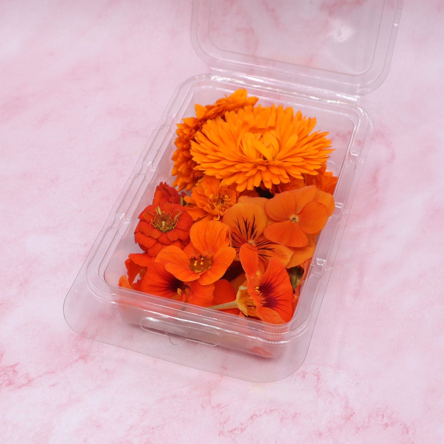 Vrolijke Mix. Eetbare bloemen. Oranje en geel. Edible Flowers. Floral Delight.