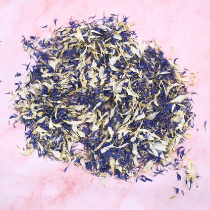 gedroogde bloemblaadjes voor een culinair effect